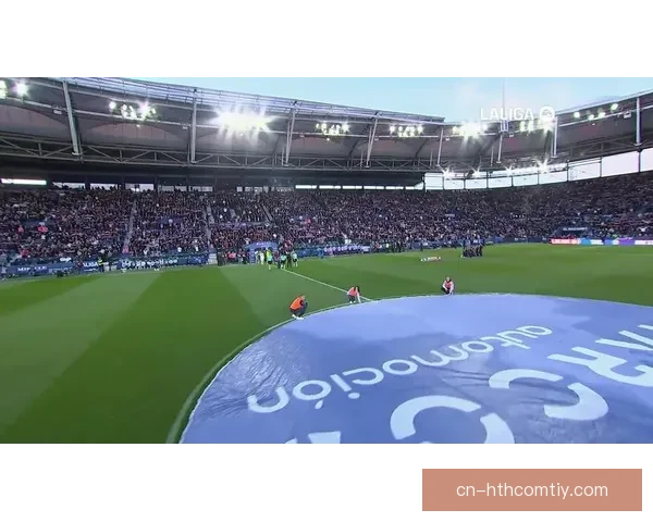 瓦伦西亚双星两球击败莱万特队