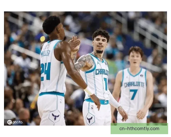 三球20+6+8助黄蜂狂胜国王追平纪录